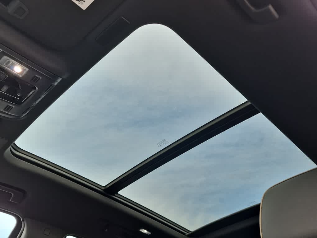 2026 Chevrolet Tahoe Premier - Photo 15