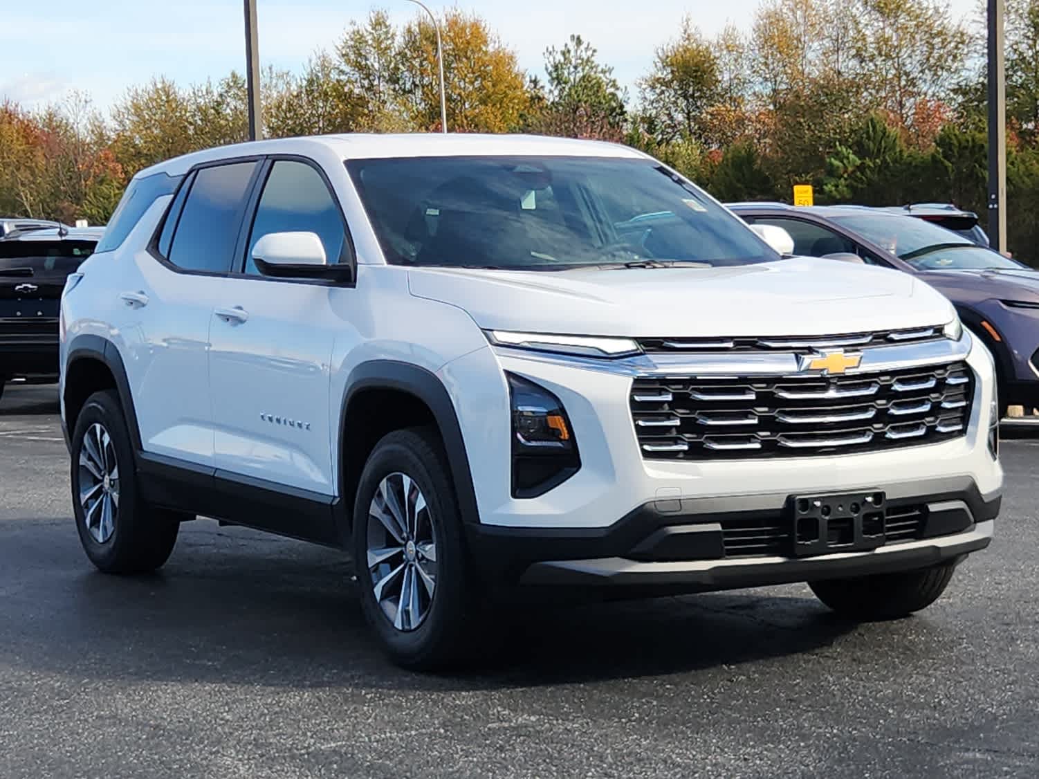 2026 Chevrolet Equinox LT photo 2