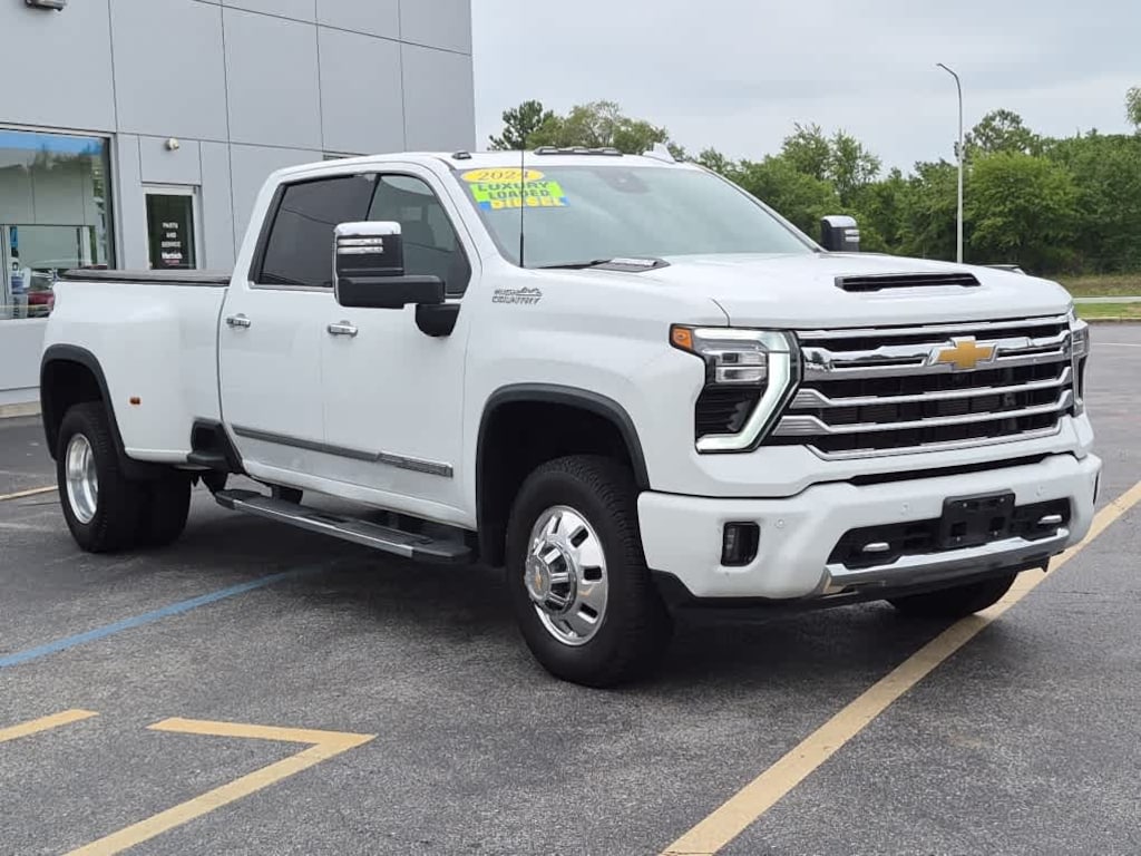 Used 2024 Chevrolet Silverado 3500 HD High Country DRW Truck