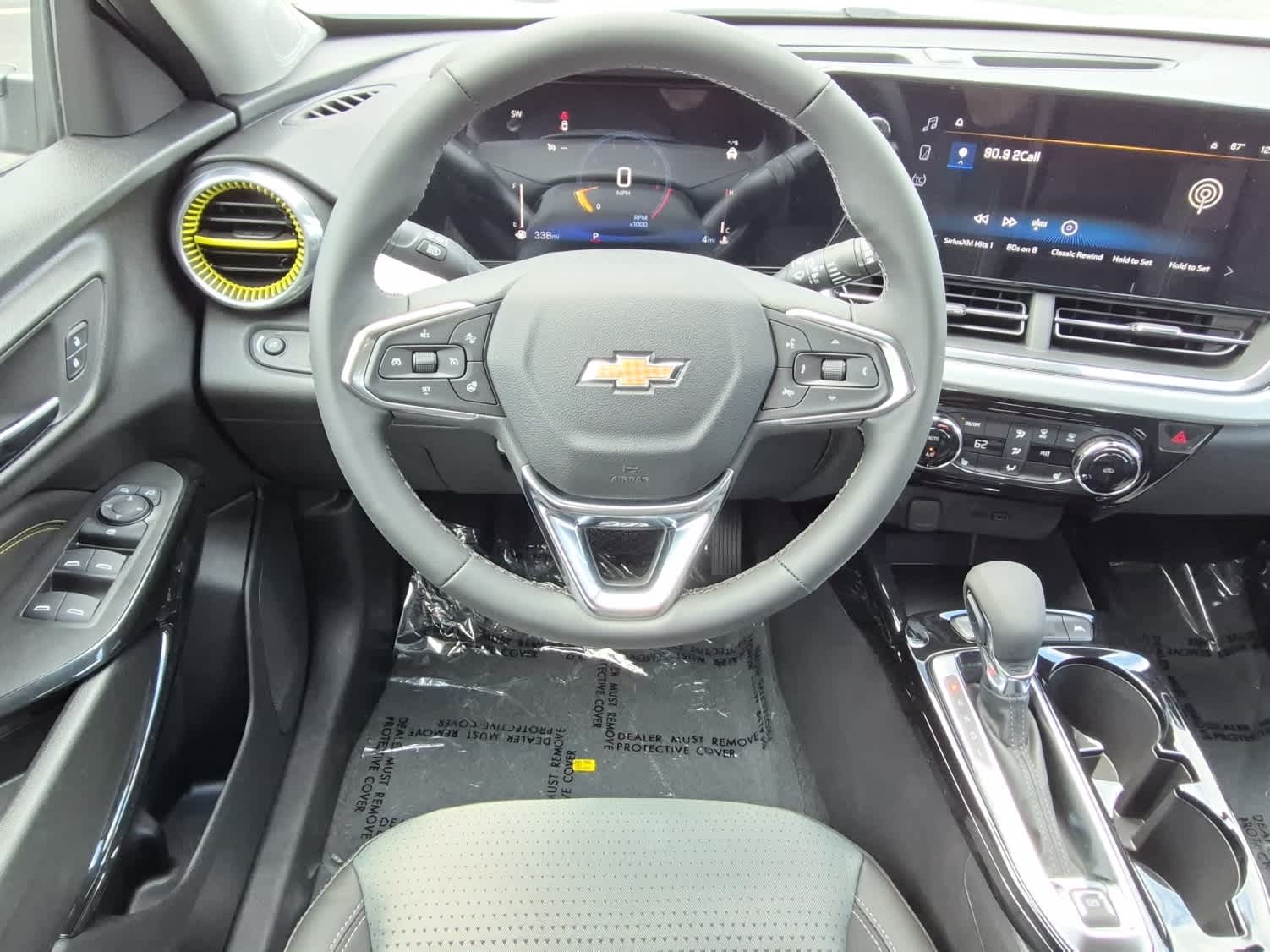 2026 Chevrolet Trax LT - Photo 8