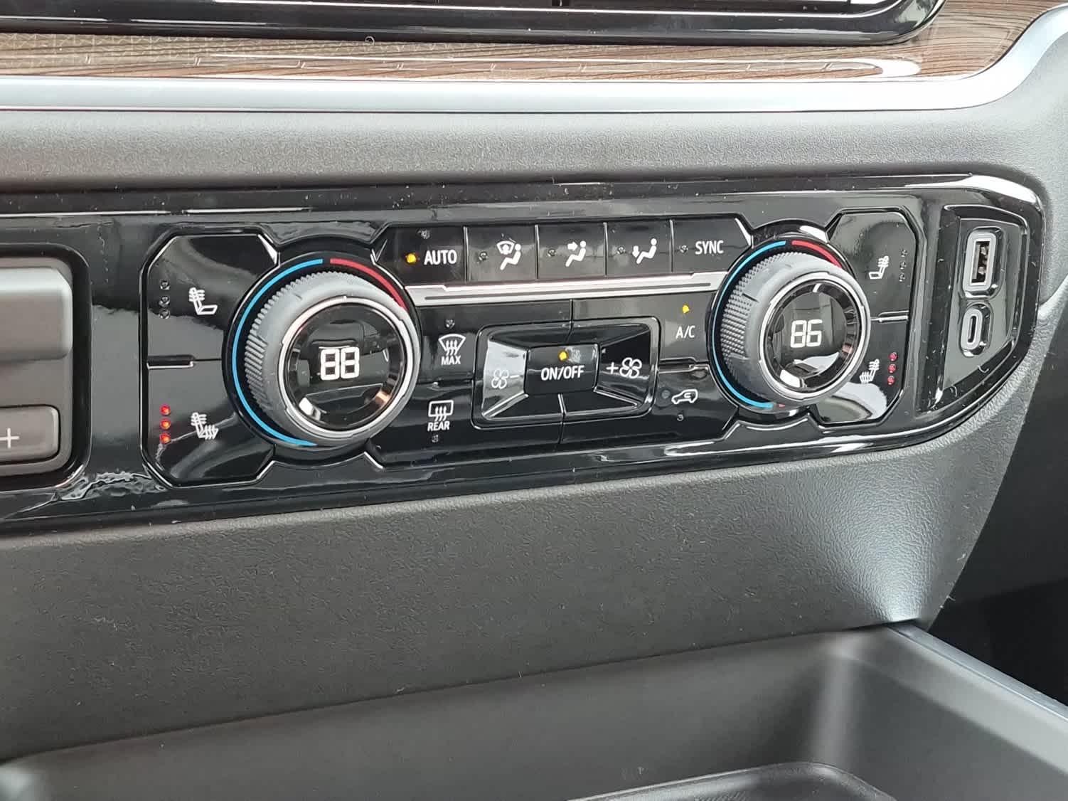 2026 Chevrolet Silverado 2500 HD LT - Photo 14