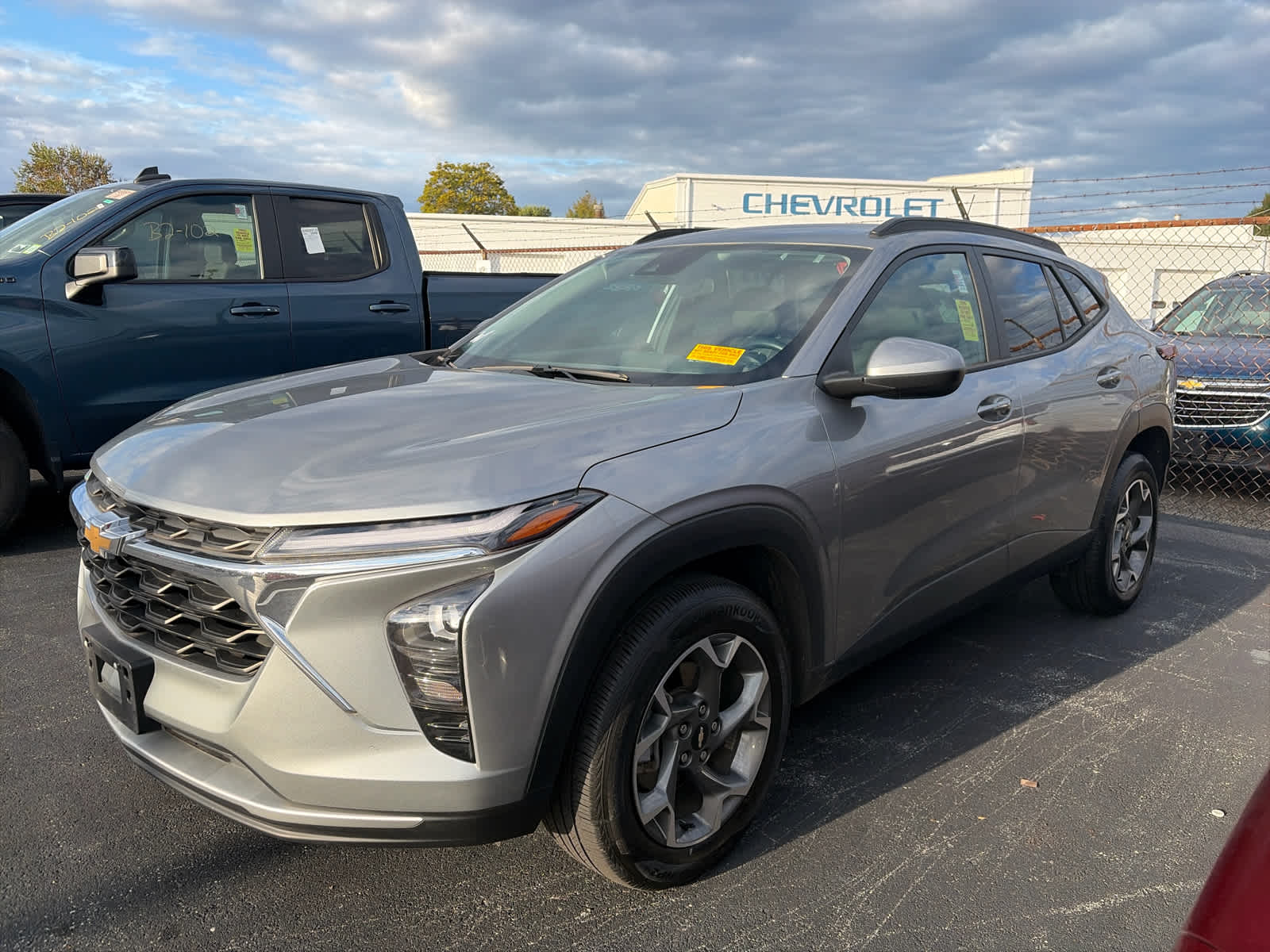 Used 2024 Chevrolet Trax LT SUV