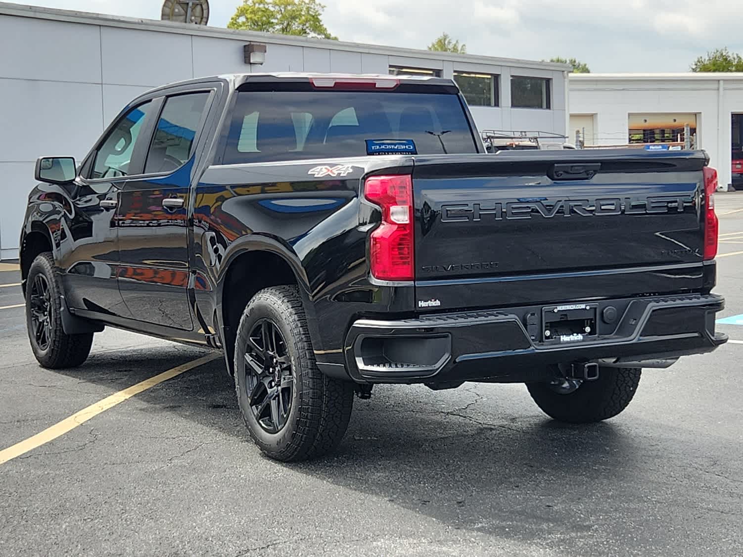 2026 Chevrolet Silverado 1500 Custom photo 4