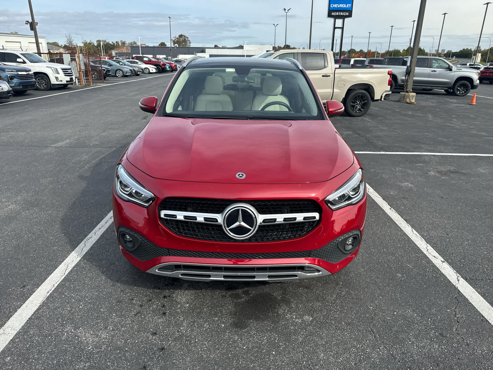 2022 Mercedes Benz GLA 250 4MATIC photo 2