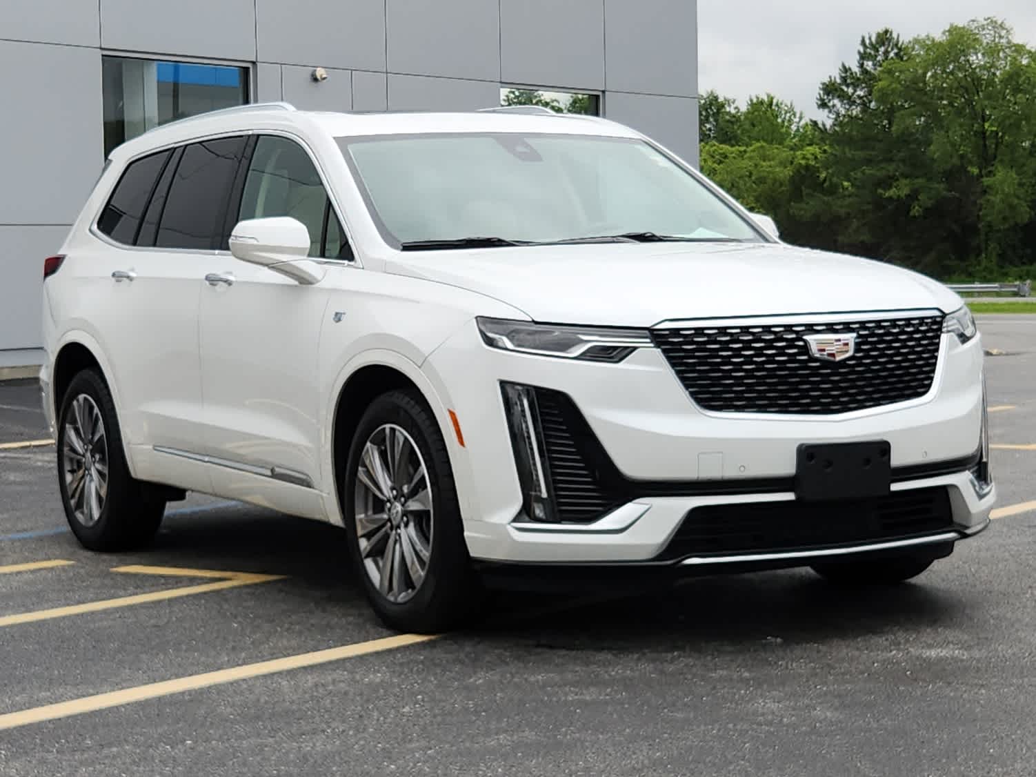 Used 2022 Cadillac XT6 Premium Luxury with VIN 1GYKPDRS5NZ122771 for sale in Dover, DE