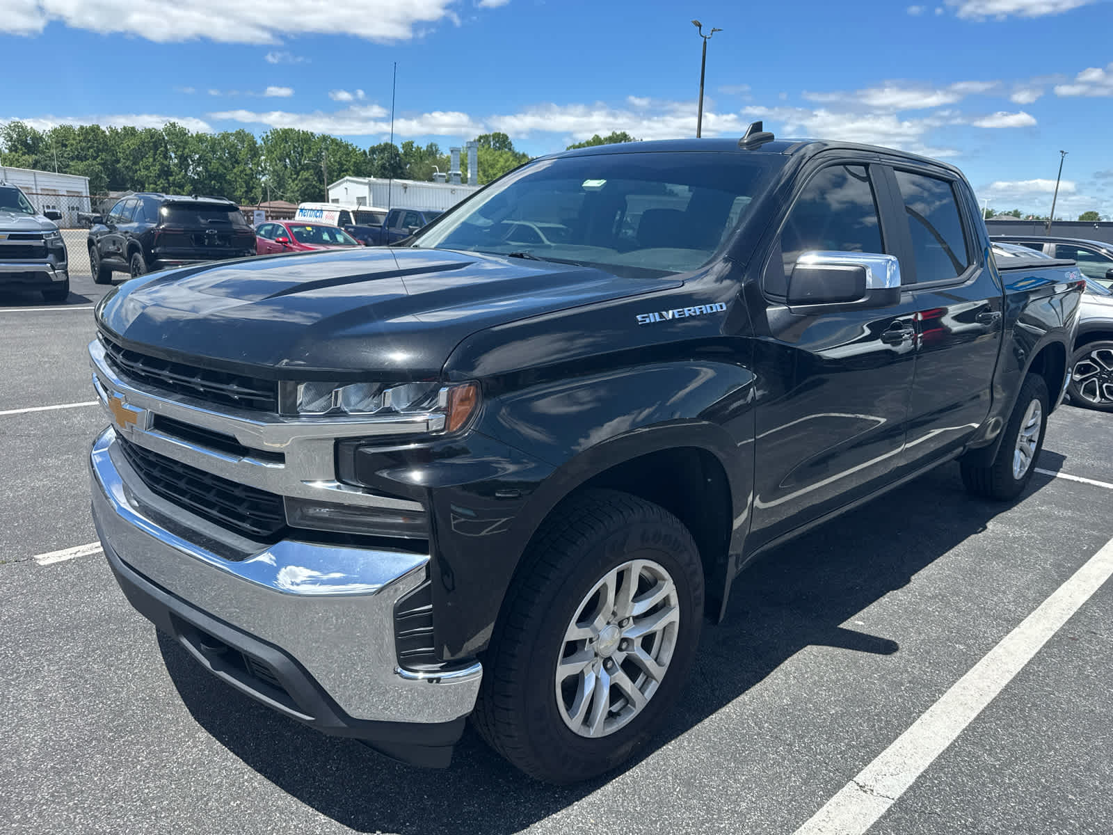 2019 Chevrolet Silverado 1500 LT 4X4 Crew Cab Short Box's photo