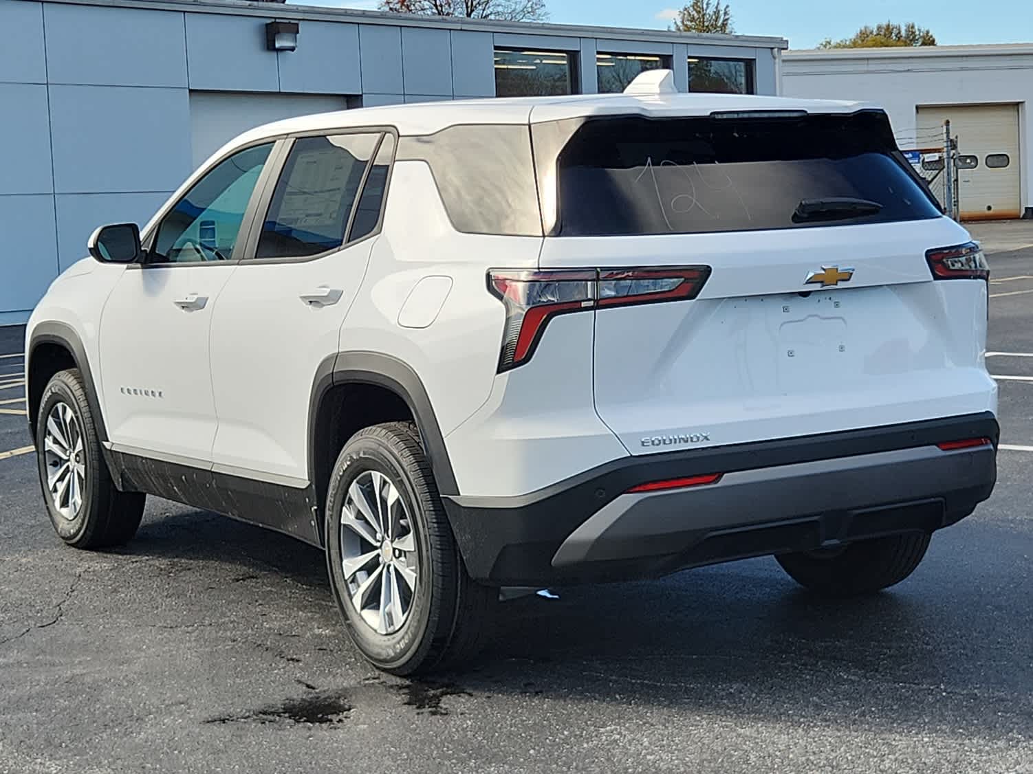 2026 Chevrolet Equinox LT photo 4