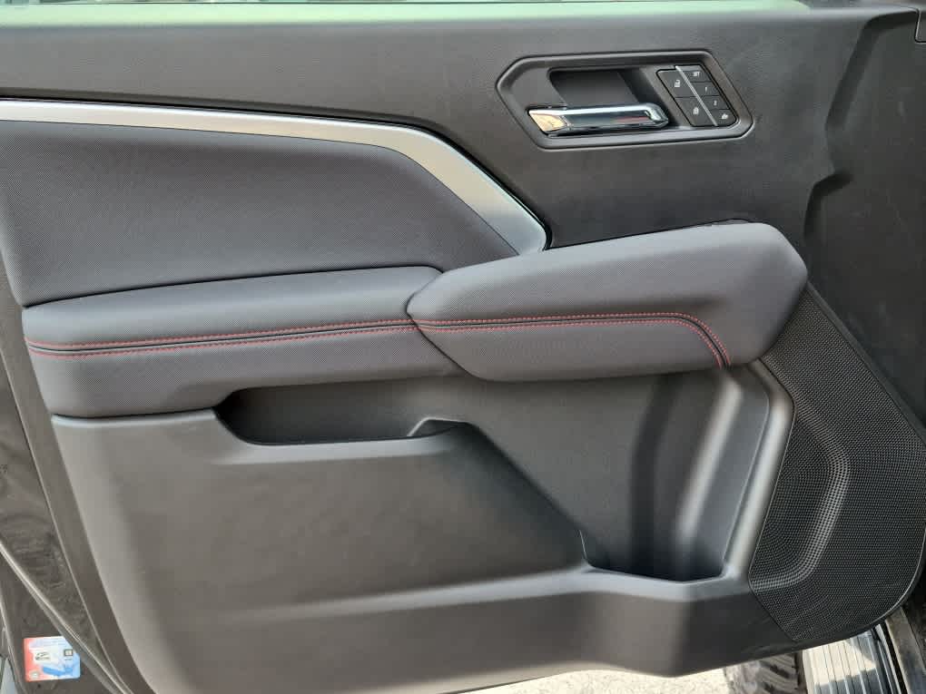 2026 Chevrolet Colorado Z71 - Photo 9