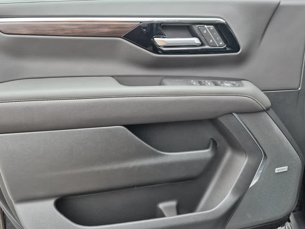 2026 Chevrolet Tahoe Premier - Photo 11