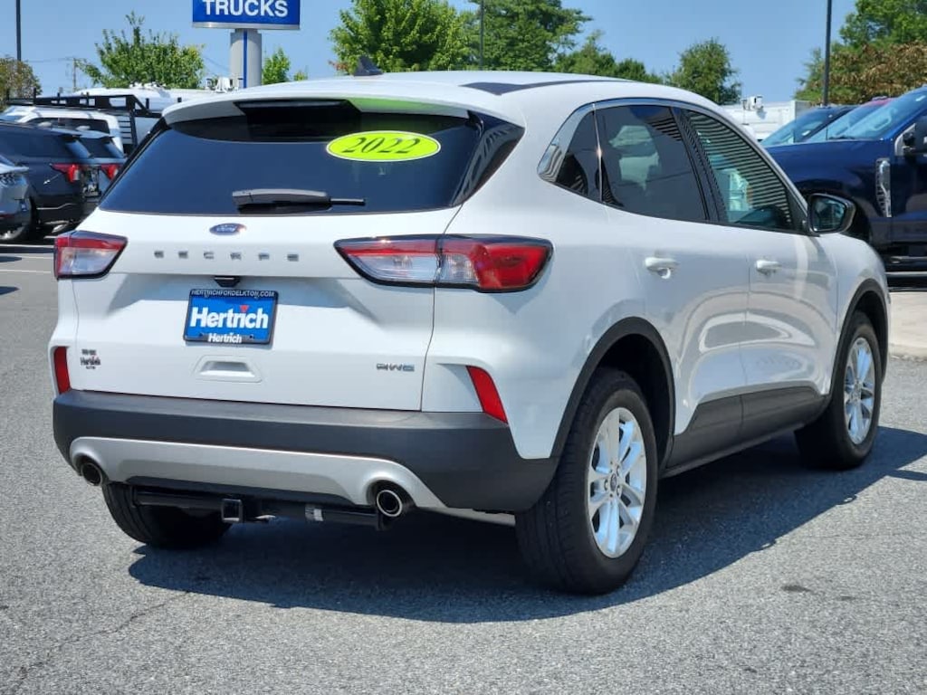 Used 2022 Ford Escape SE