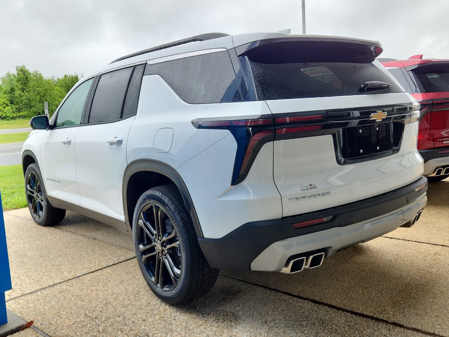 2025 Chevrolet Traverse photo 4