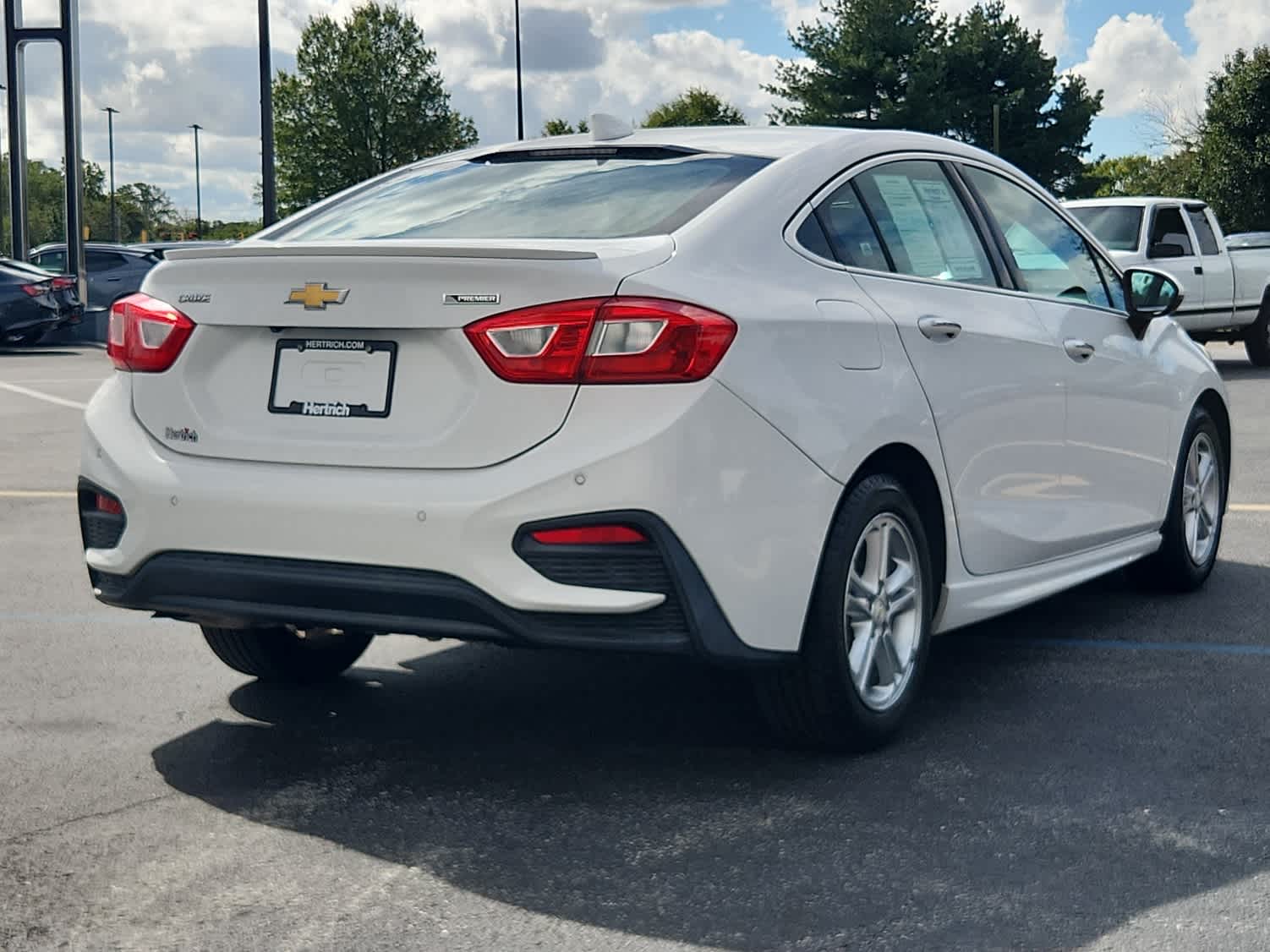 2016 Chevrolet Cruze Premier photo 2