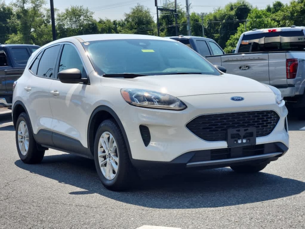 Used 2022 Ford Escape SE