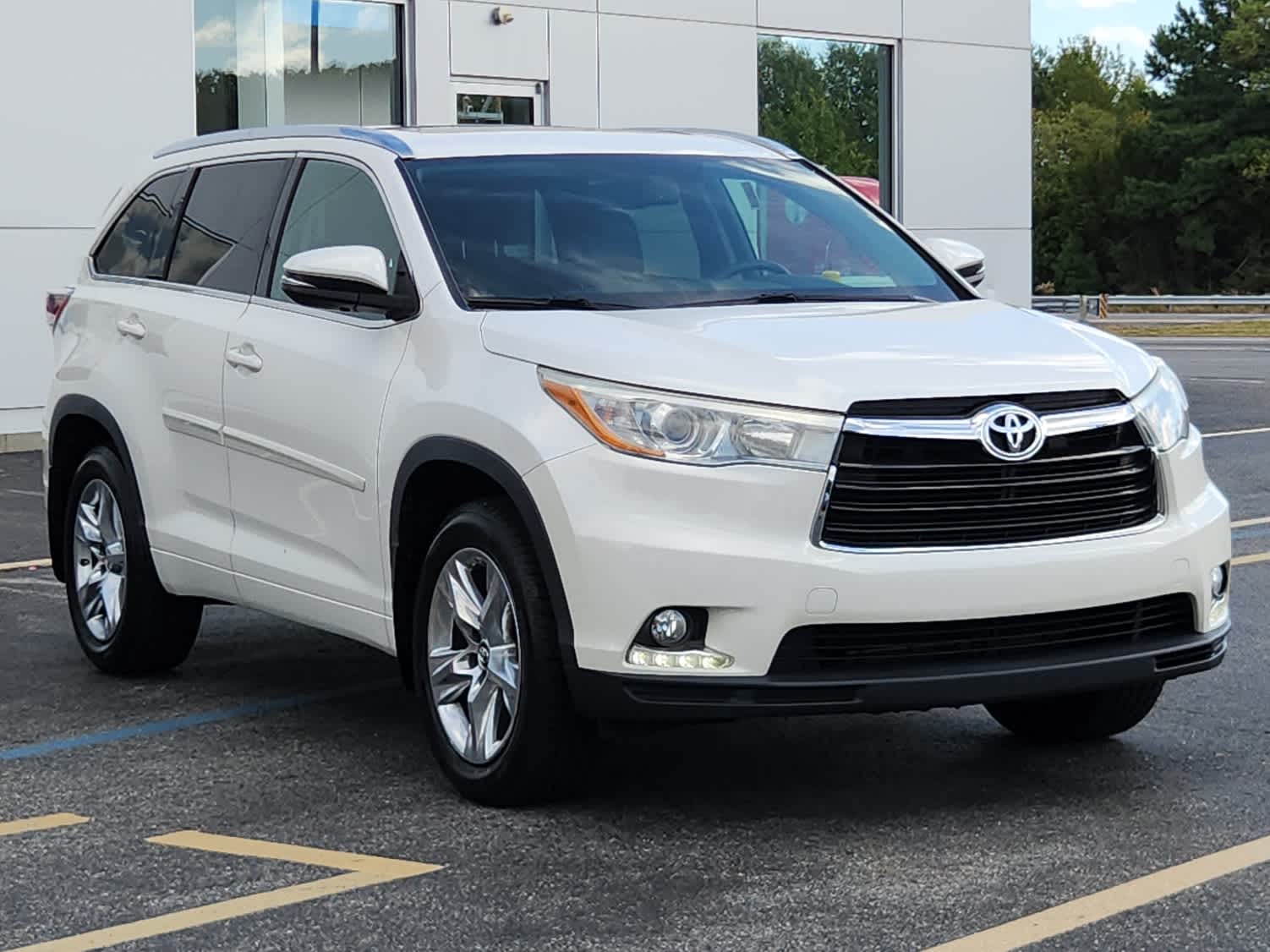 2016 Toyota Highlander Limited photo 2