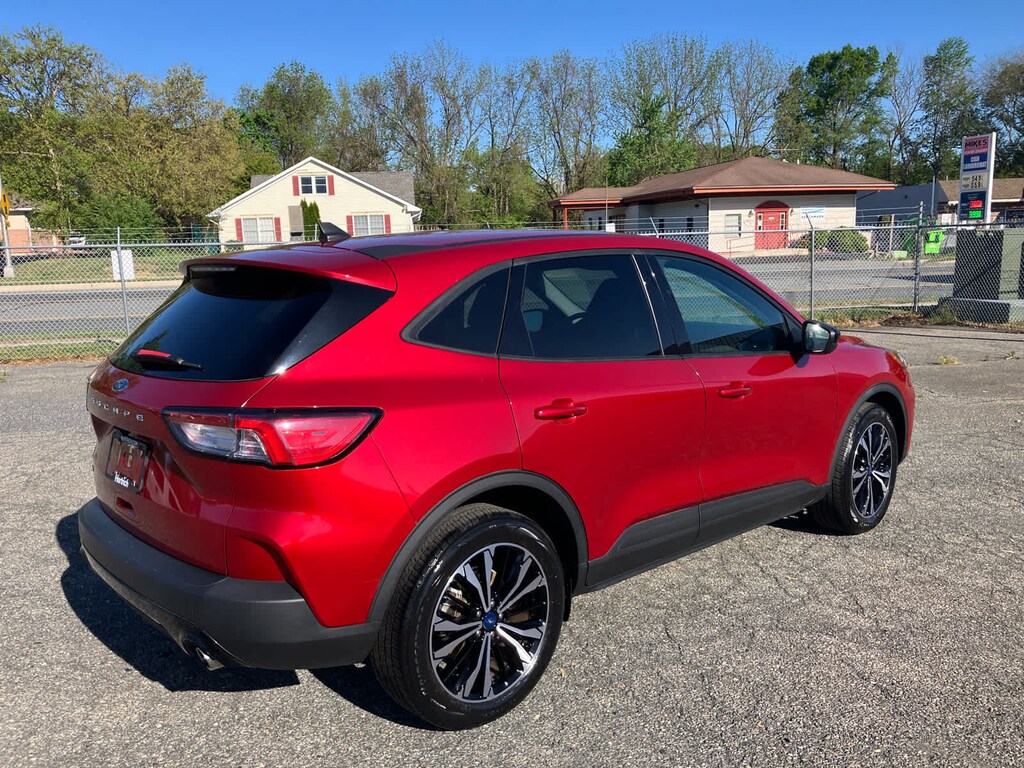 Used 2022 Ford Escape SE