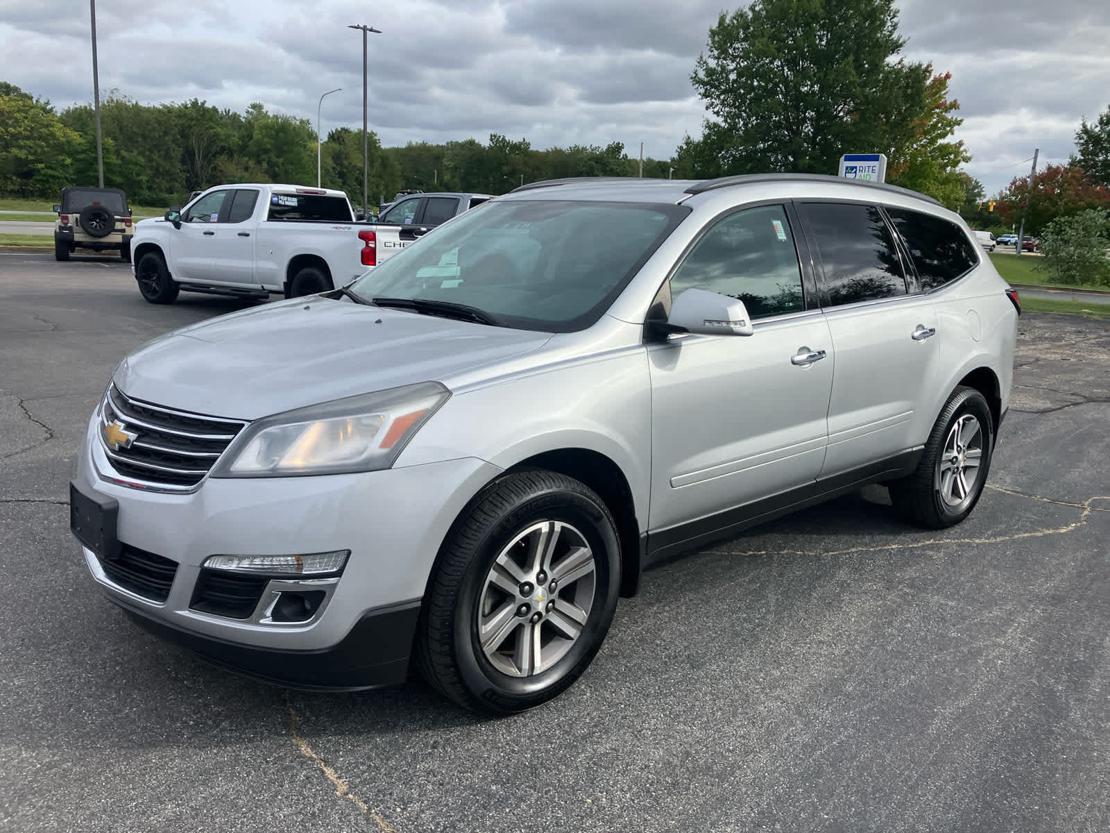 Used 2017 Chevrolet Traverse 1LT with VIN 1GNKVGKD2HJ324339 for sale in Dover, DE