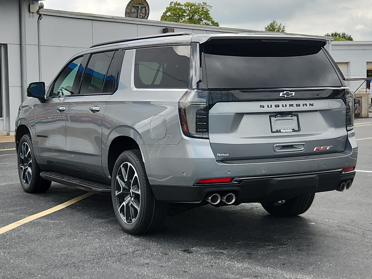 2026 Chevrolet Suburban RST photo 3