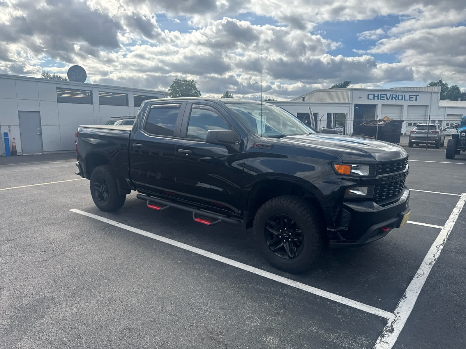 2020 Chevrolet Silverado 1500 Custom Trail Boss photo 3