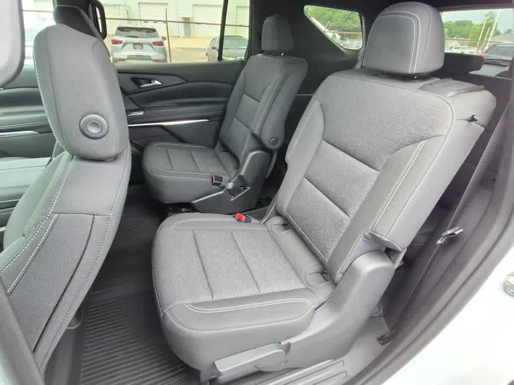 2027 Chevrolet Traverse LT - Photo 8