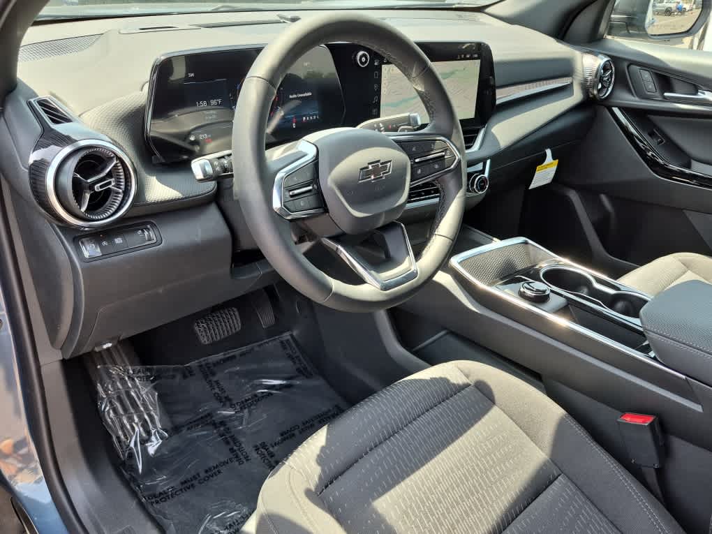 2026 Chevrolet Equinox LT - Photo 11