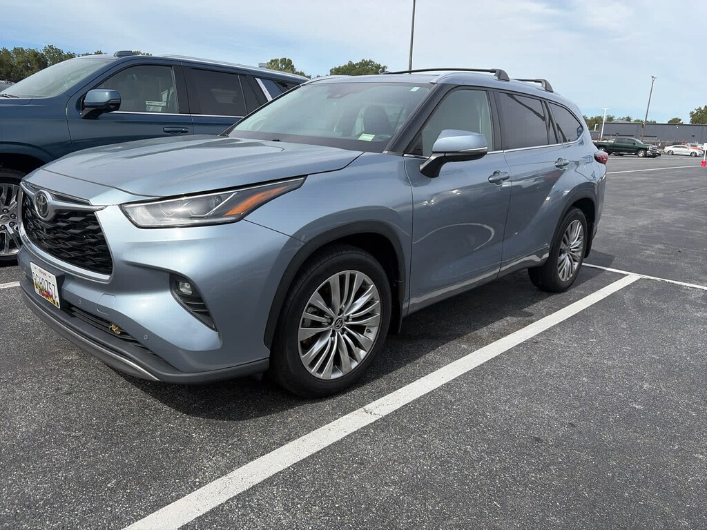 Used 2022 Toyota Highlander Platinum