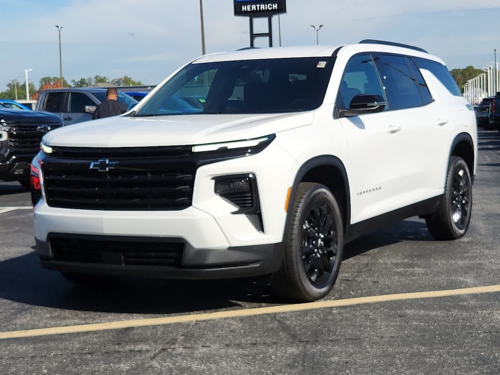 New 2026 Chevrolet Traverse LT SUV