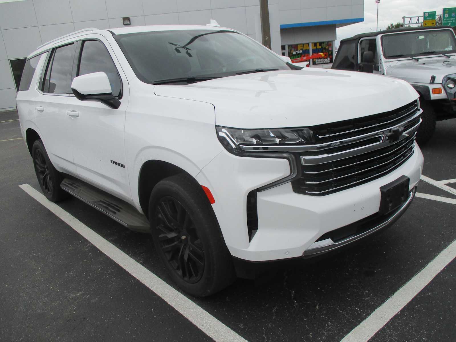 2023 Chevrolet Tahoe LT photo 2
