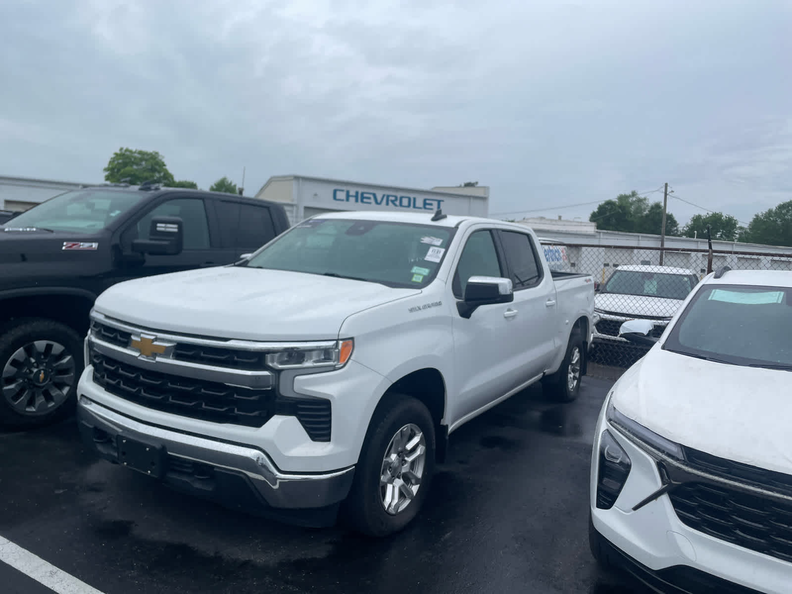 2023 Chevrolet Silverado 1500 LT 2FL 4X4 Crew Cab Short Box's photo