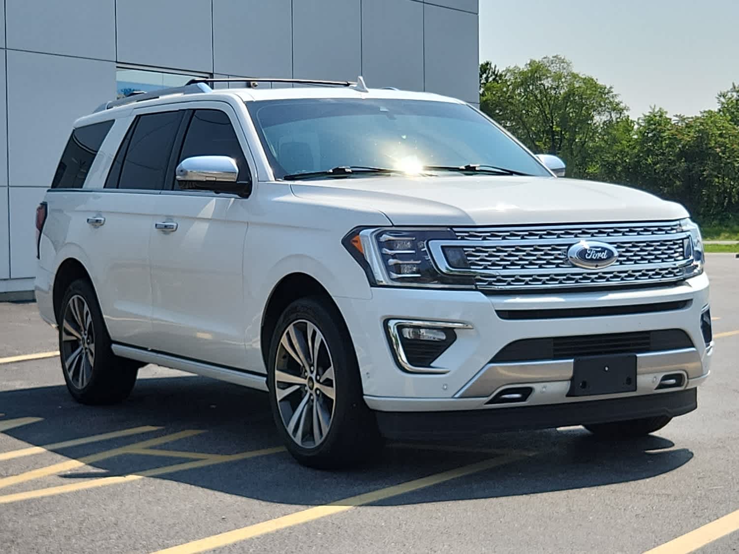 Used 2021 Ford Expedition Platinum with VIN 1FMJU1MT1MEA69223 for sale in Dover, DE