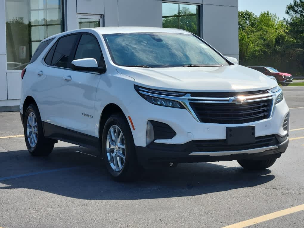Used 2022 Chevrolet Equinox LT with VIN 3GNAXUEV0NS214750 for sale in Dover, DE