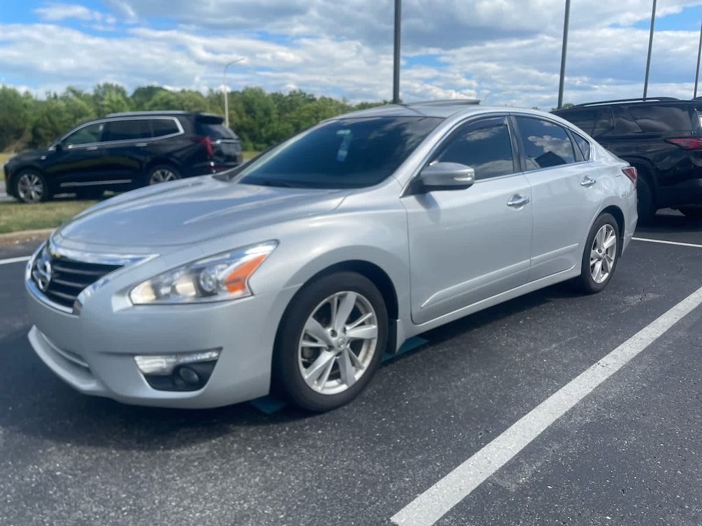 Used 2015 Nissan Altima 2.5 SV