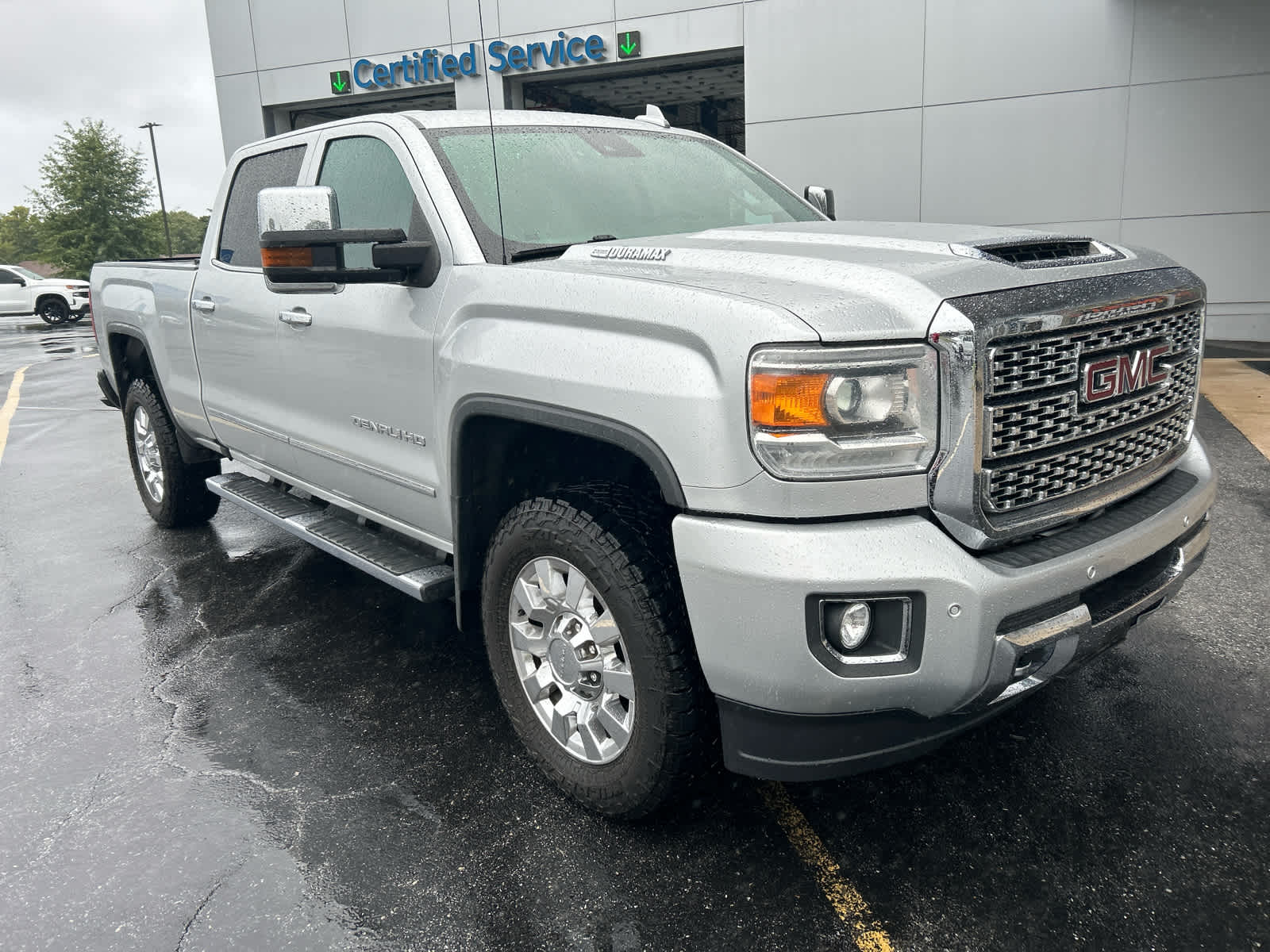 2018 Gmc Sierra 2500 HD Denali photo 2
