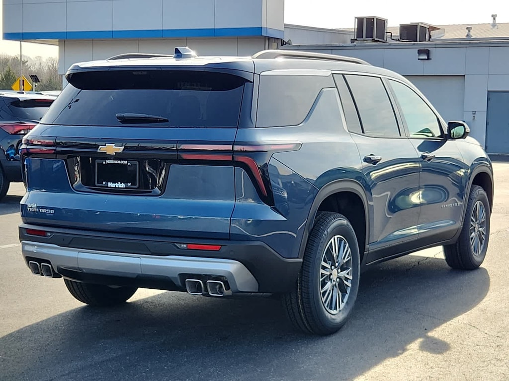 New 2026 Chevrolet Traverse LT SUV