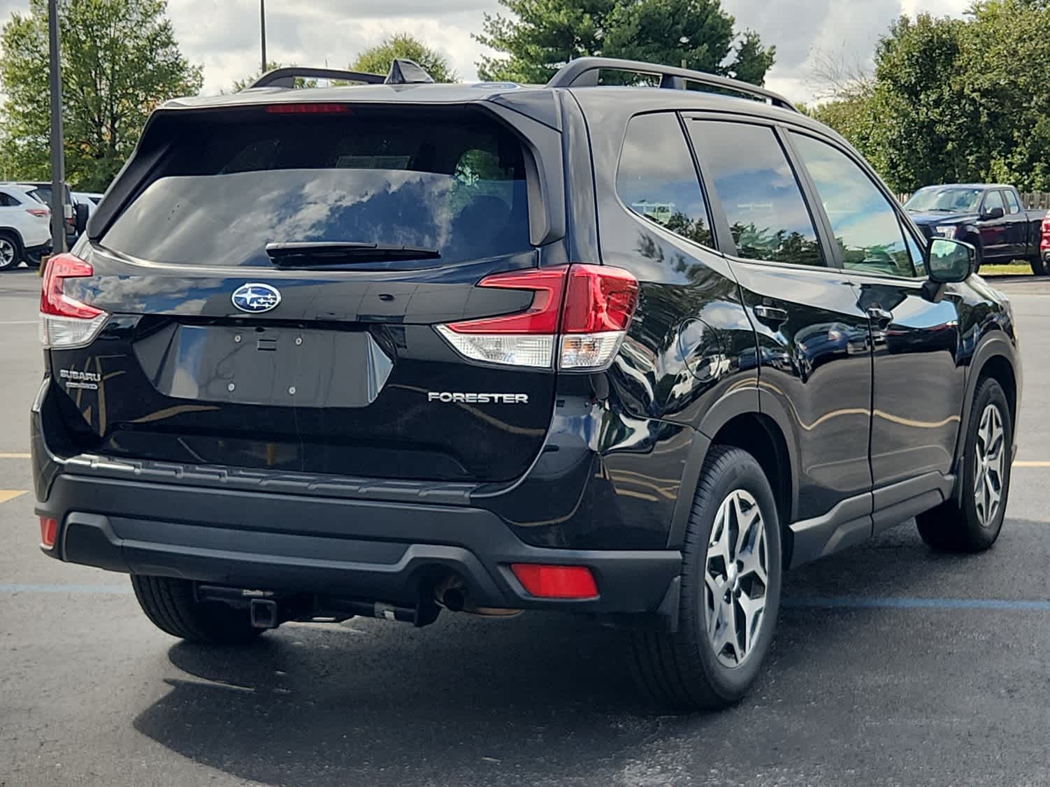 2021 Subaru Forester Premium photo 3
