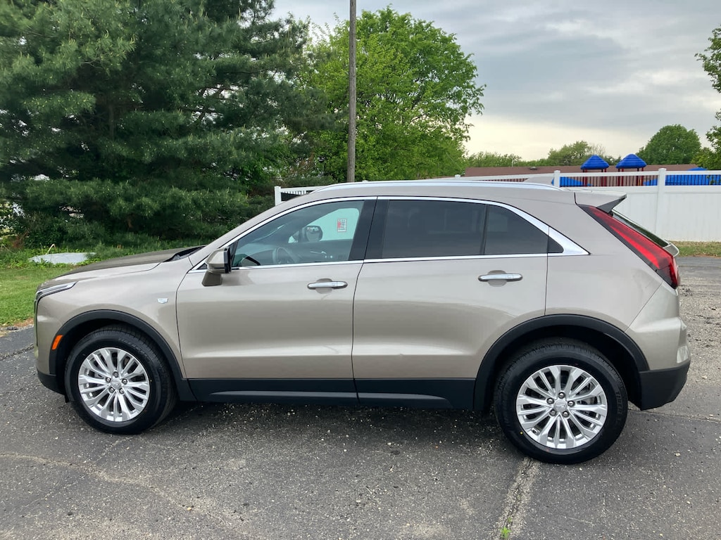 Used 2024 CADILLAC XT4 Luxury SUV