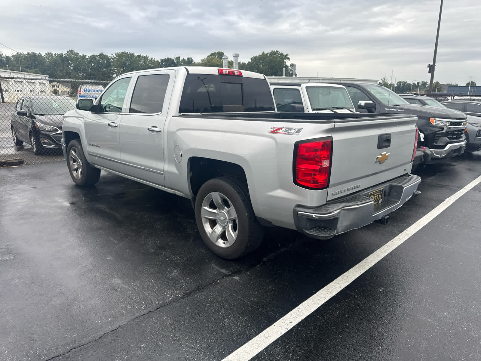 2015 Chevrolet Silverado 1500 LTZ photo 2