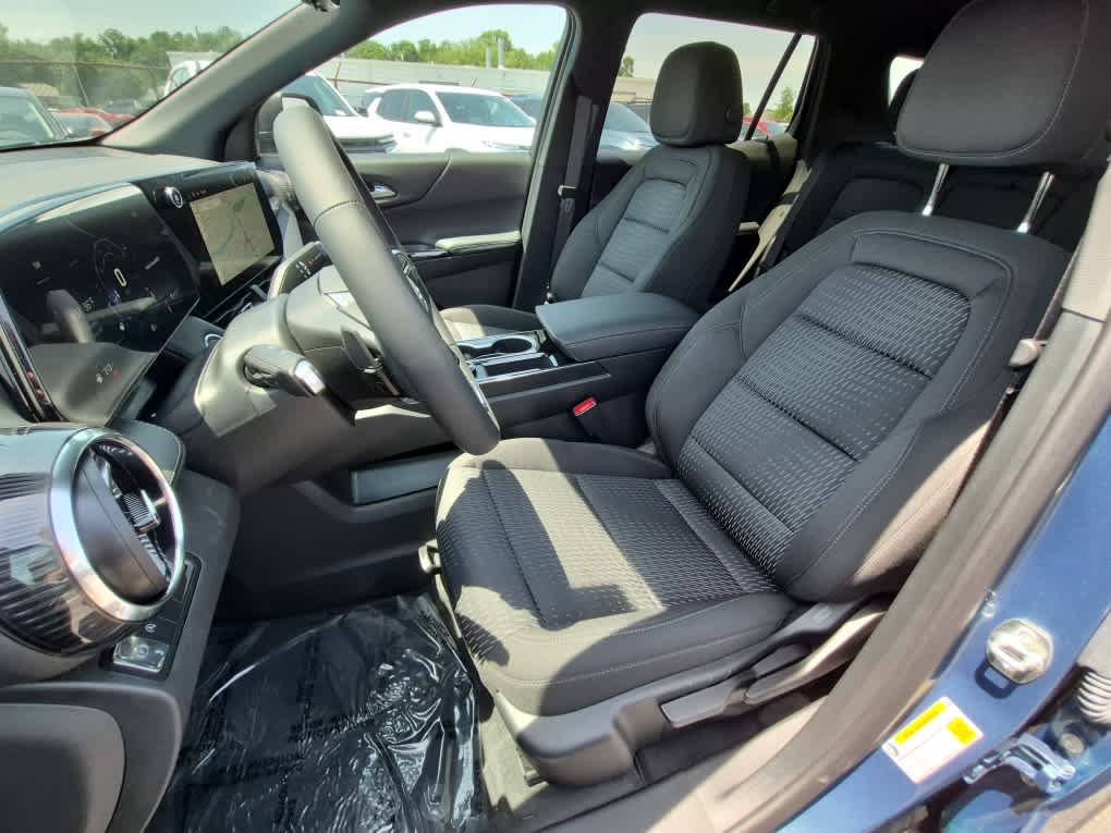 2026 Chevrolet Equinox LT - Photo 10