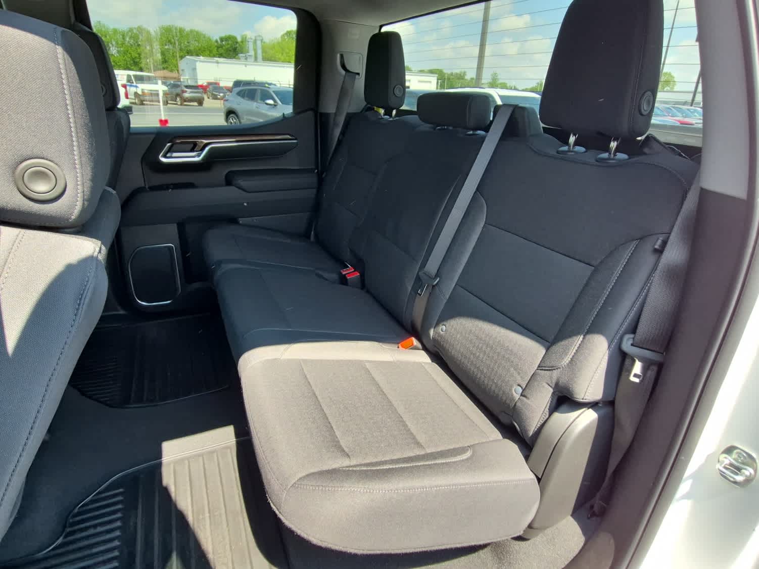 2026 Chevrolet Silverado 1500 LT - Photo 7