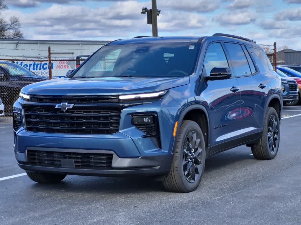 2026 Chevrolet Traverse LT's photo