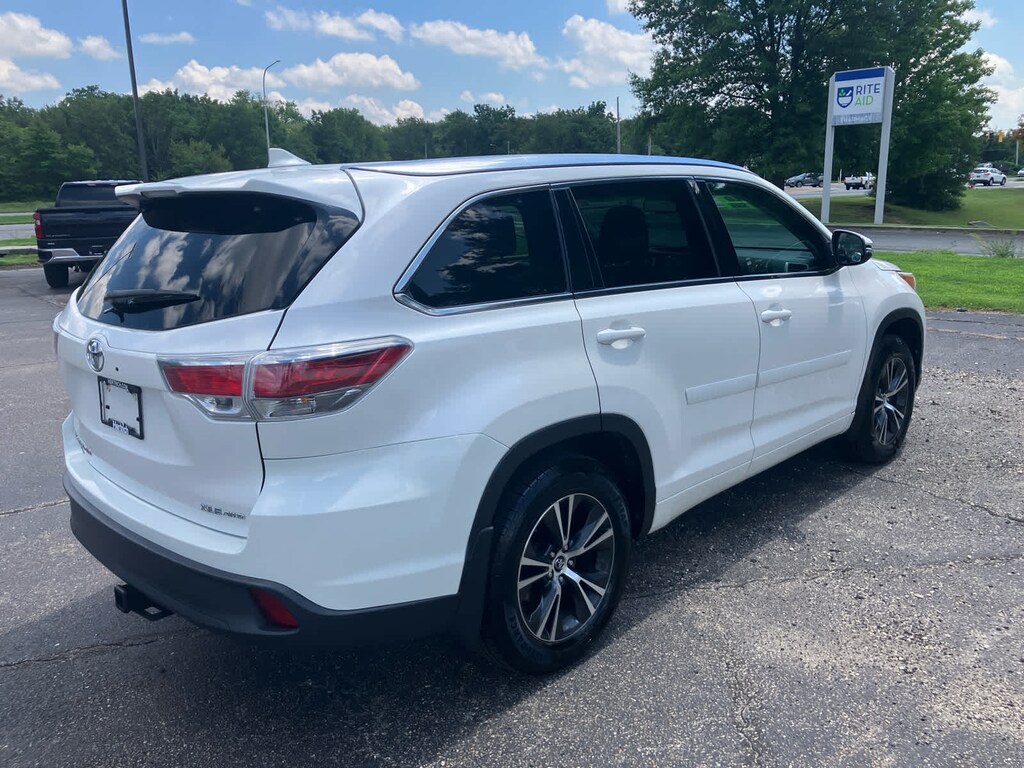 Used 2016 Toyota Highlander XLE