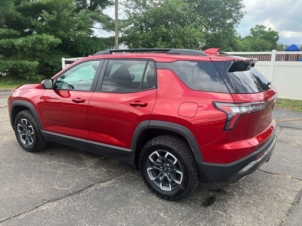 Used 2025 Chevrolet Equinox Activ SUV