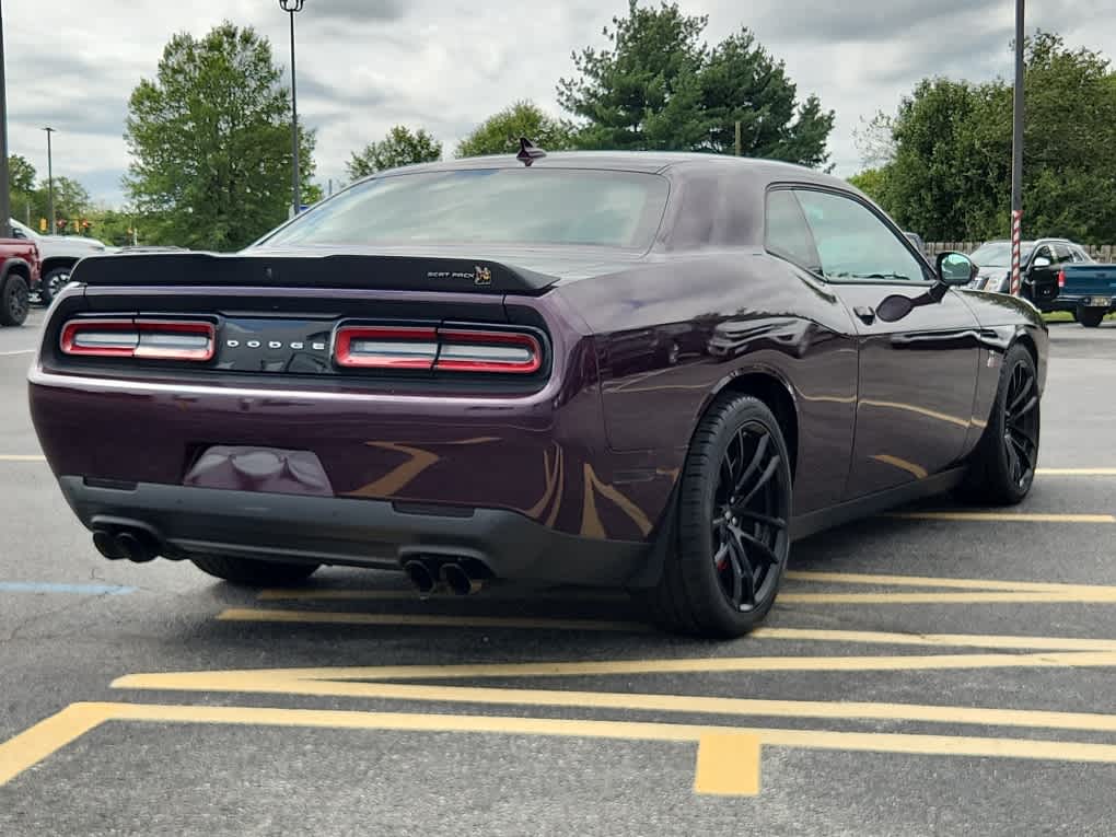 2022 Dodge Challenger R/T Scat Pack photo 3