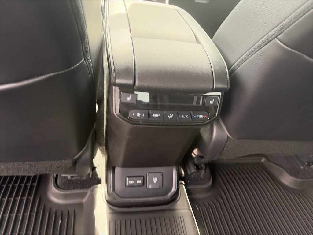 Used 2022 Toyota Highlander Platinum