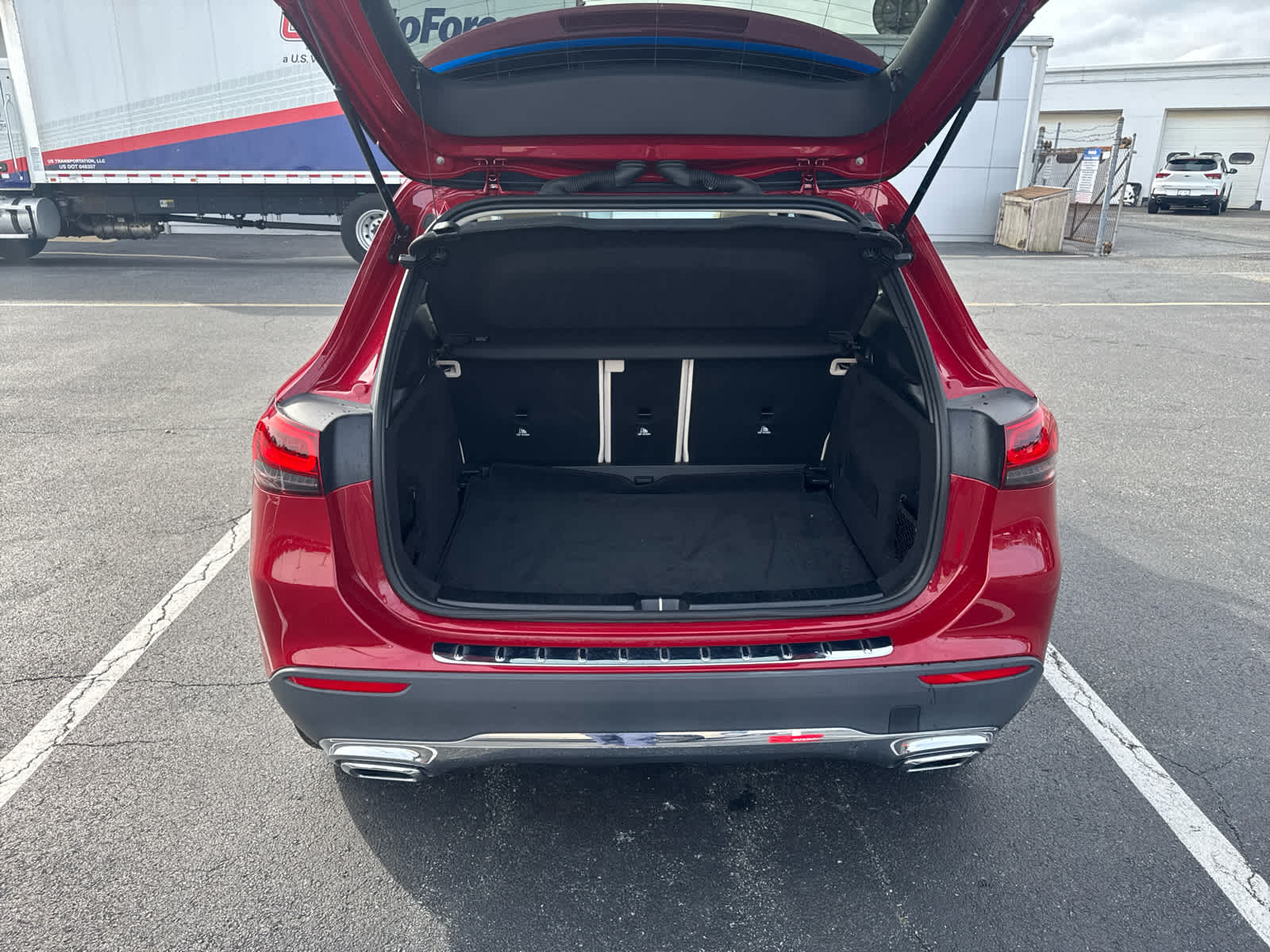 2022 Mercedes Benz GLA 250 4MATIC photo 4