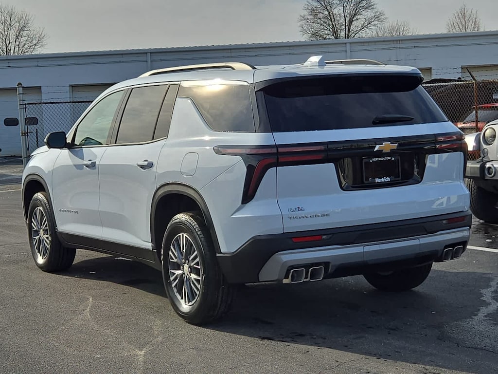 New 2026 Chevrolet Traverse LT SUV