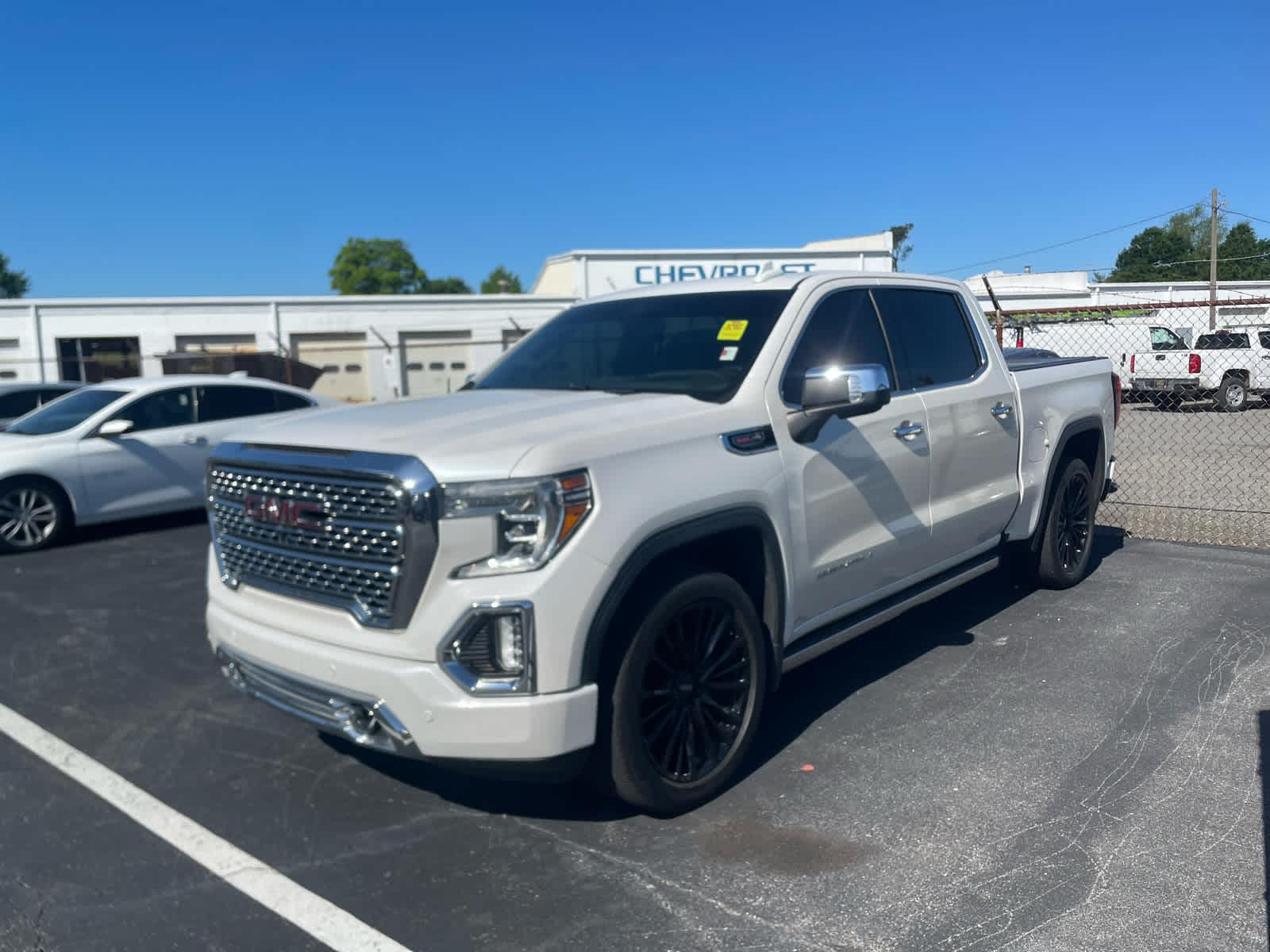 2019 GMC Sierra 4WD Crew Cab Short Box's photo