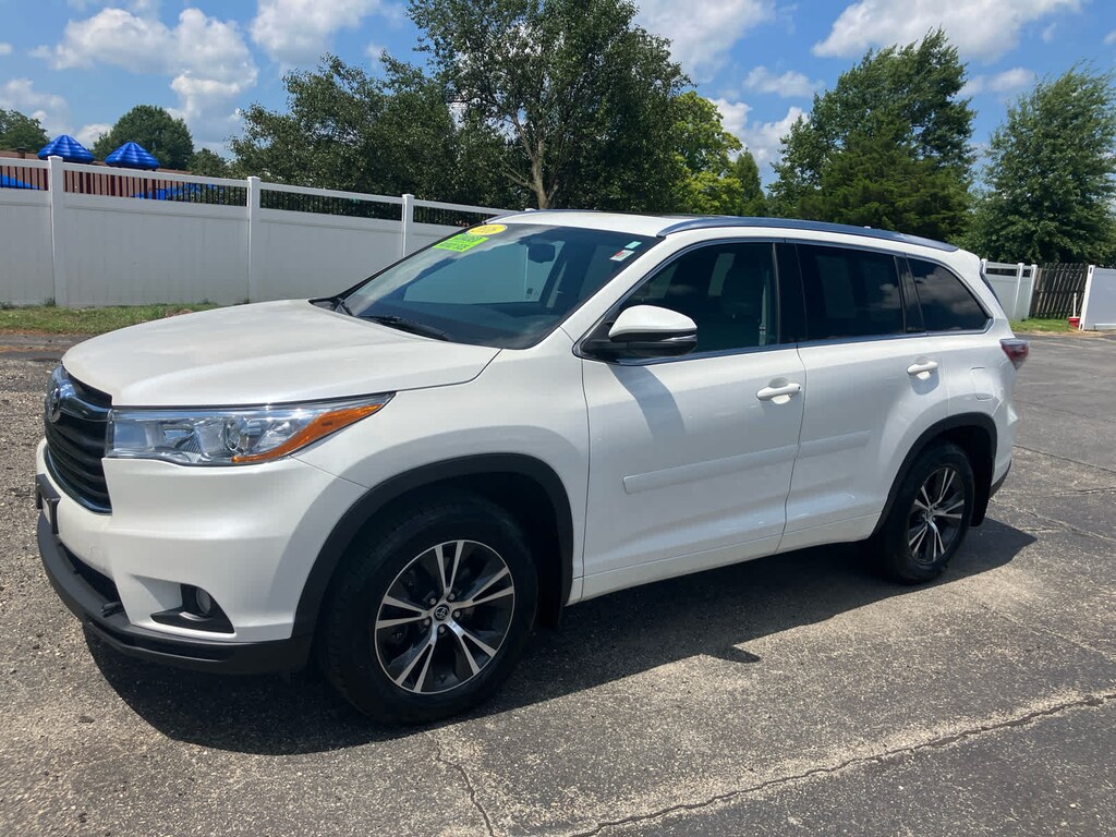 Used 2016 Toyota Highlander XLE