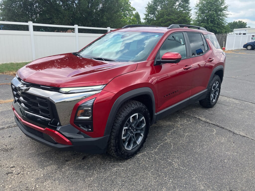 Used 2025 Chevrolet Equinox Activ SUV