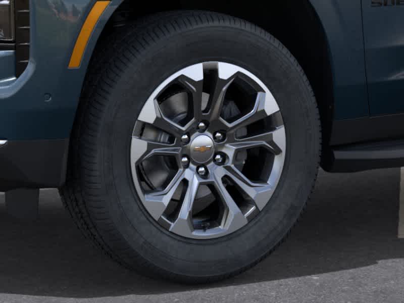2027 Chevrolet Suburban LT - Photo 9
