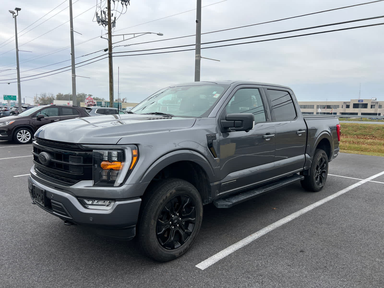 2023 Ford F-150 XLT photo 3